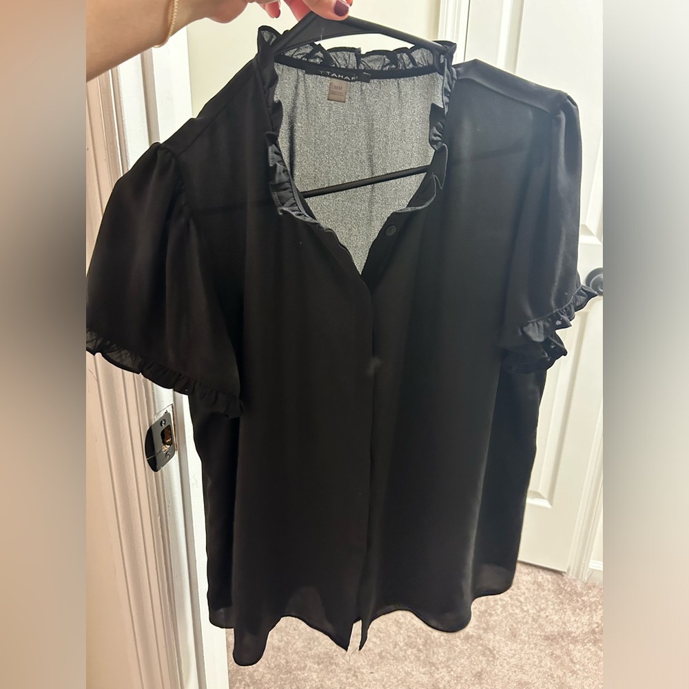 Tahari ruffle blouse